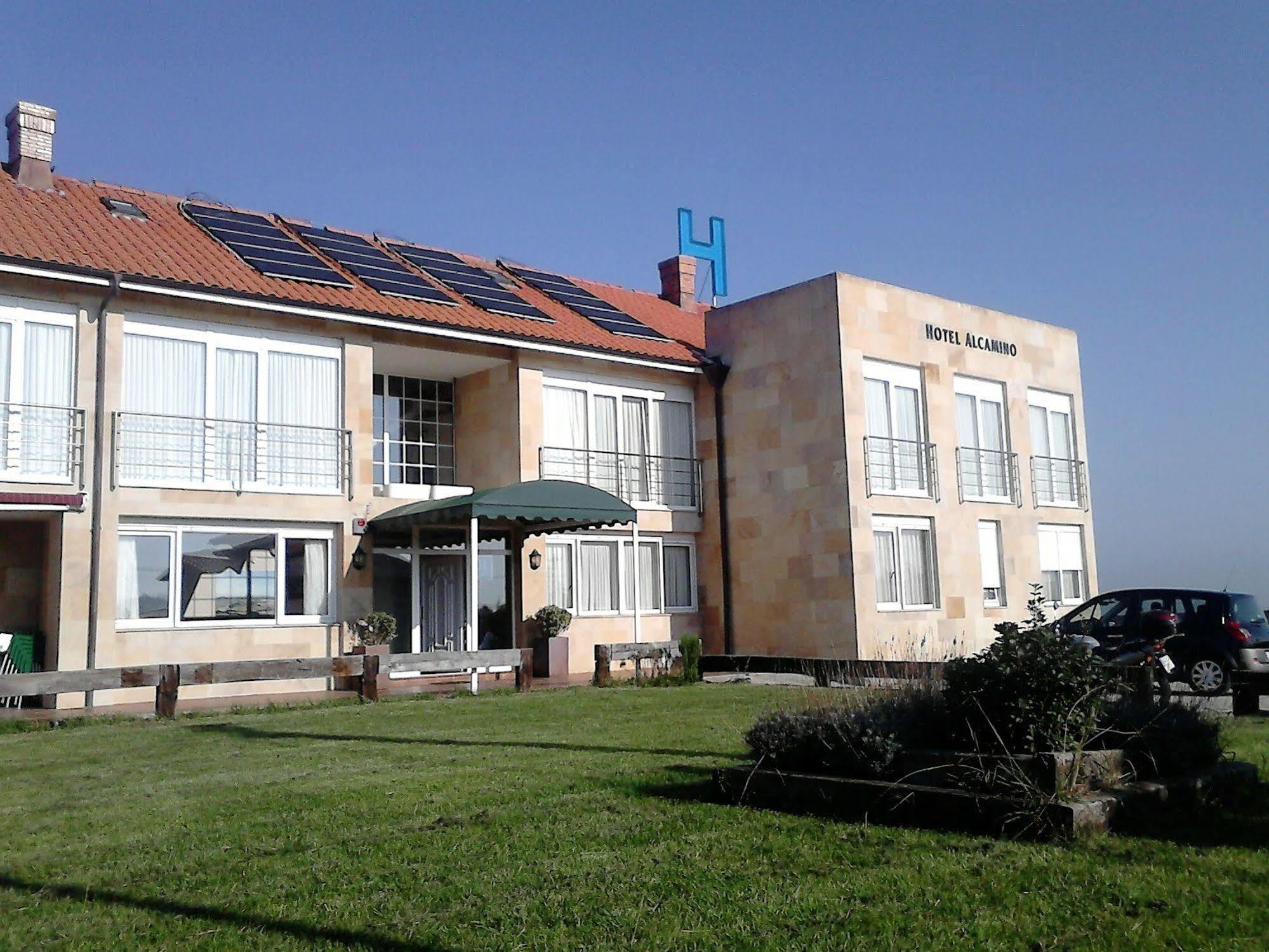Hotel Finca Alcamino Mompía Exteriör bild